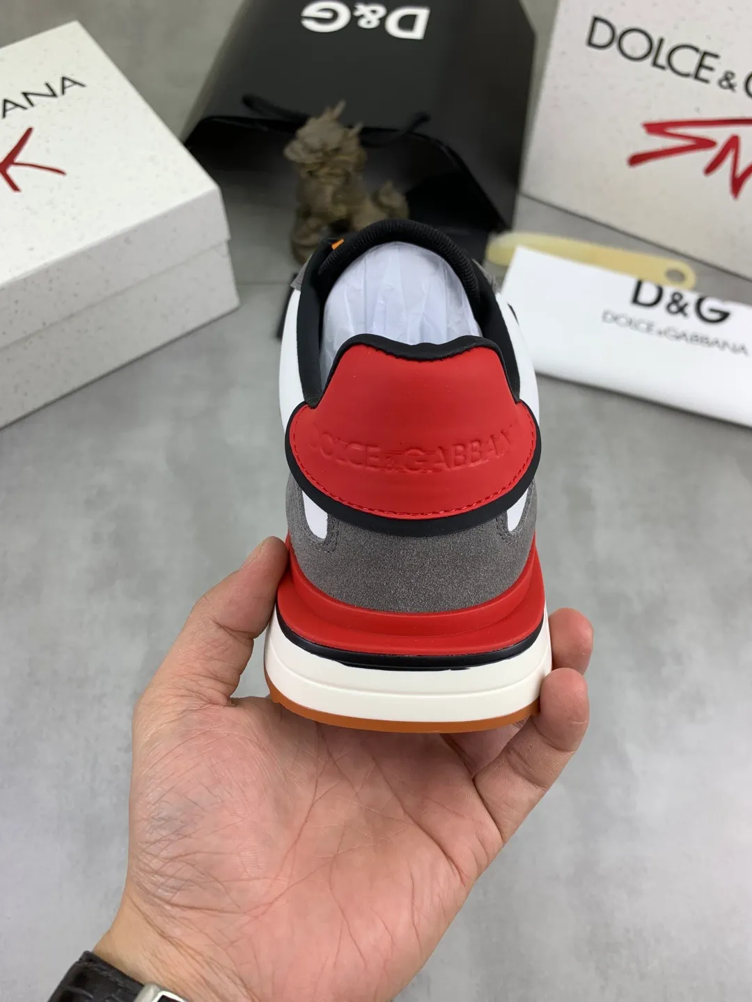 Men's men's shoes 💰P542 💰[New model] The latest hot style, top original quality, the official website synchronizes "DOLCE&GABBANA [Dolce & Gabbana] ~ High quality." The effect is low-top casual DG men's shoes, loved by many celebrities, using high-end imported first-layer calfskin splicing logo design + cowhide feet, simple and elegant, perfectly interpreting the latest inspiration of shoes, integrating classics and fashion, luxury dreams, and fashion. Suitable for drivers, light and comfortable to drive, light and breathable for outdoor travel, high-end quality, trustworthy, 5️⃣color🉑️choice! Code number: 38-46